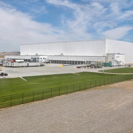 Lineage Logistics (PFS) Building